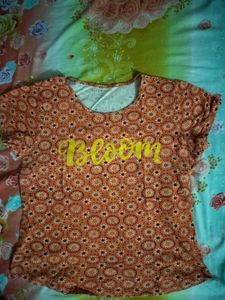 Bloom Graphic Tee