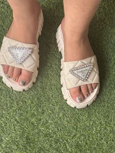 Fashion Slides