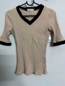 Cute V-Neck Top