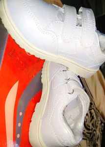 Comfybilt White Sneakers