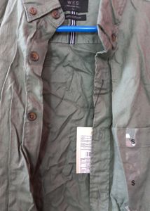 Brand new men&#39;s full sleeves olive green shirt