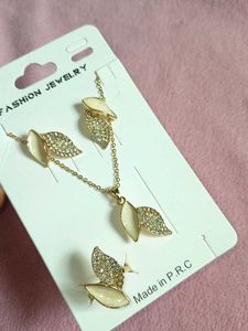 SALE Pendant Set