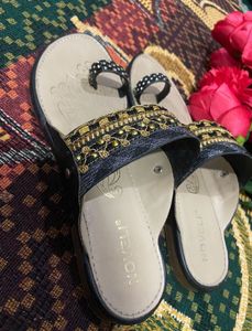Novel sandal