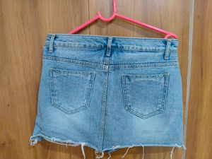 Comfortable Distressed Denim Mini Skorts