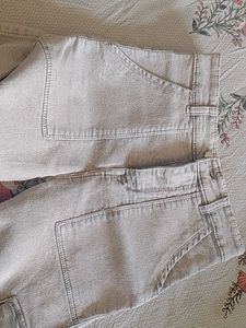 Wide Leg Cargo Jeans