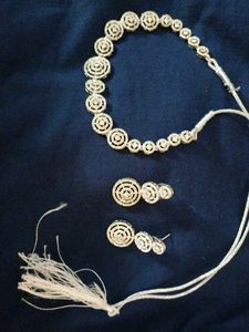 Elegant Necklace & Earring Set