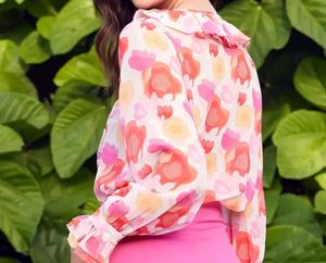 pink abstract top💓