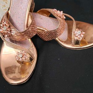 Sparkling Rose Gold Toe Ring Heels