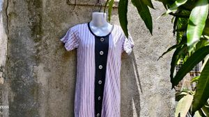 I. LONG GOWN (NIGHT)