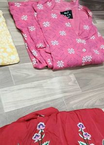 Colorful Women&#39;s Kurtas