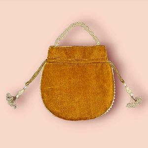 Velvet Potli Bag | Lehenga Matching Batwa