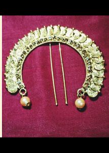 Stylish Kurta Size 44 inches, Earrings n Hair Acce