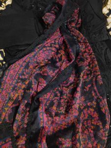 Trending Pakistani Suit