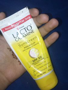 Lacto Calamine Sunscreen SPF 50
