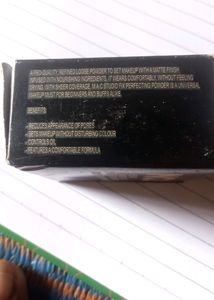 NC25 Mineralize Foundation Loose Powder