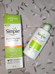Simple Protecting Light Moisturizer 🤍