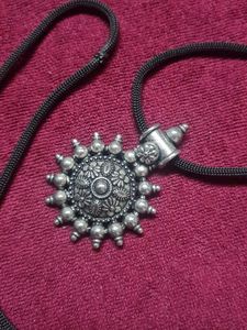 Petent With Black Thread 4