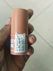 Cheeky Shine Highilter From Zudio