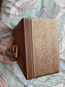 Vintage Style Cosmetic Box