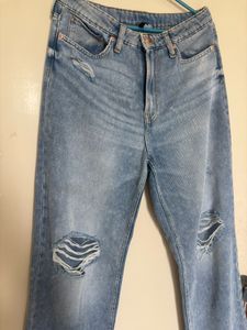 H&amp;M RIBBED-DETAILED HIGH RISE JEANS