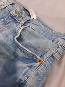 Zara Distressed /Rugged/ Damaged Jeans For Girls