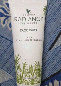 Forever Radiance Face Wash