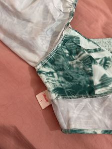 Green Print Crop Top