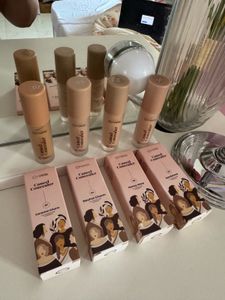 NEW UNUSED Mars concealers Set
