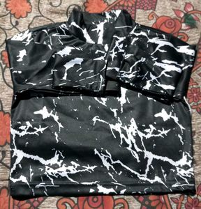Black & White Top 🖤🤍