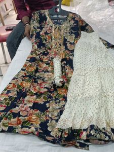 🤩Floral Kurta Skirt Dupatta Set🤩