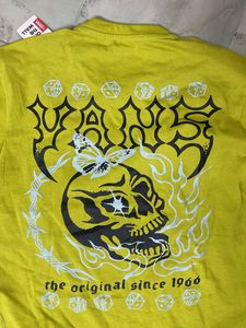 M vans tshirt