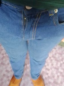 Classic Denim Jeans - Versatile Style