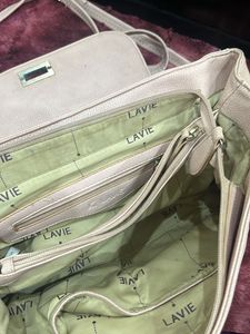 Bag Used 3-4Times (Perfect Condition But Dirty)