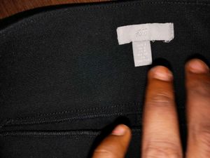 H&M Black Pants - Size S