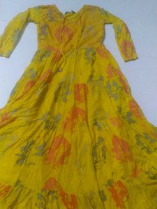 Huge Sale 🔴 🔴 Yellow Floral Print Kurta