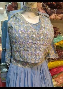 Neck Design Lehnga