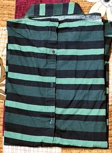 PREMIUM Striped Button-Down Shirt