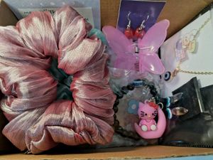 GIFT HAMPER 🎁
