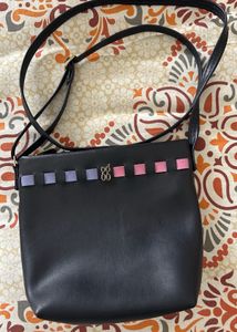 Chic Crossbody Bag/ sling bag