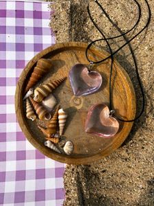 Chunky glass heart necklace