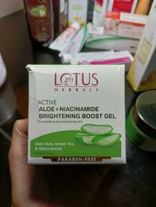 🌿✨Lotus Aloe + Niacinamide Brightening Boost Gel