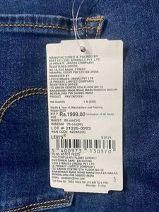 Levi&#39;s 710 Super Skinny Jeans