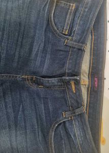 Lightly Ripped Skinny Jeans Great Condition!