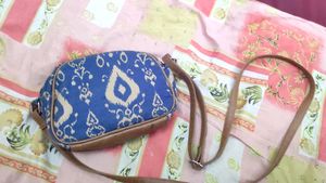 Sling Bag