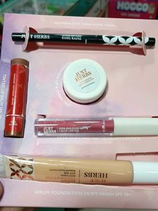 Just Herbs Makeup Kit
