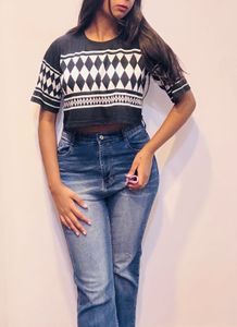 Black &amp; White Diamond Print Crop Top