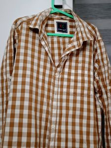 Men Casual Checks Shirt