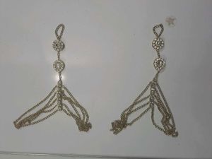 A Pair Of Dazzling Kundan style Stone Hathphool