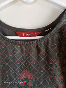 Women Printed Kurta (S-size)