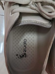 Zudio Off-White Casual Shoes